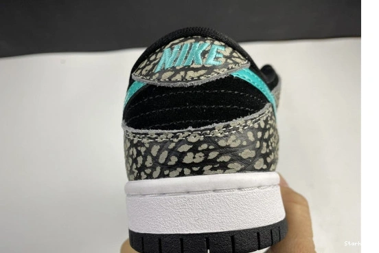 DUNK BQ6817-009 SB LOW PRO"ELEPHANT" NIKE 0212